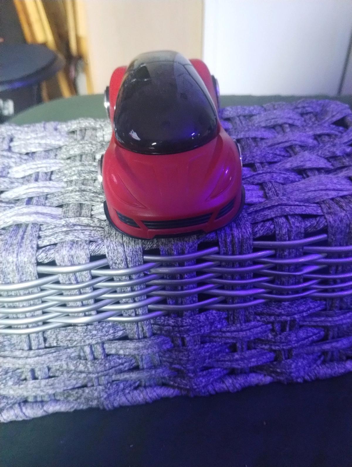 RED SPORTS CAR MOBILE PHONE REMOTE CONTROL HOLDER - Damascus, Oregon - FleaMarketBay