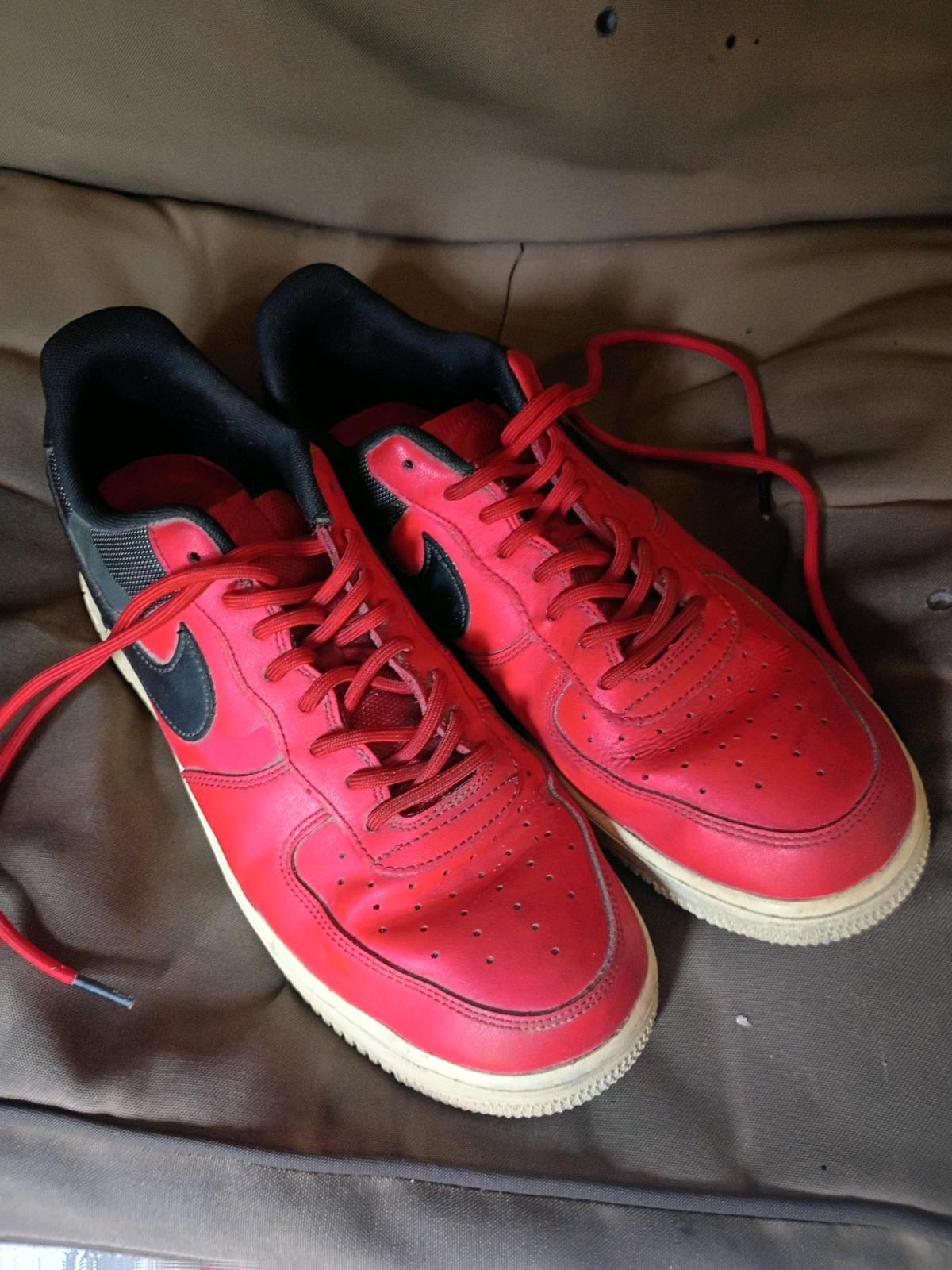 A Nice Pair of Mens NIKE Air Force One Sneakers - Swansea, South Carolina - FleaMarketBay