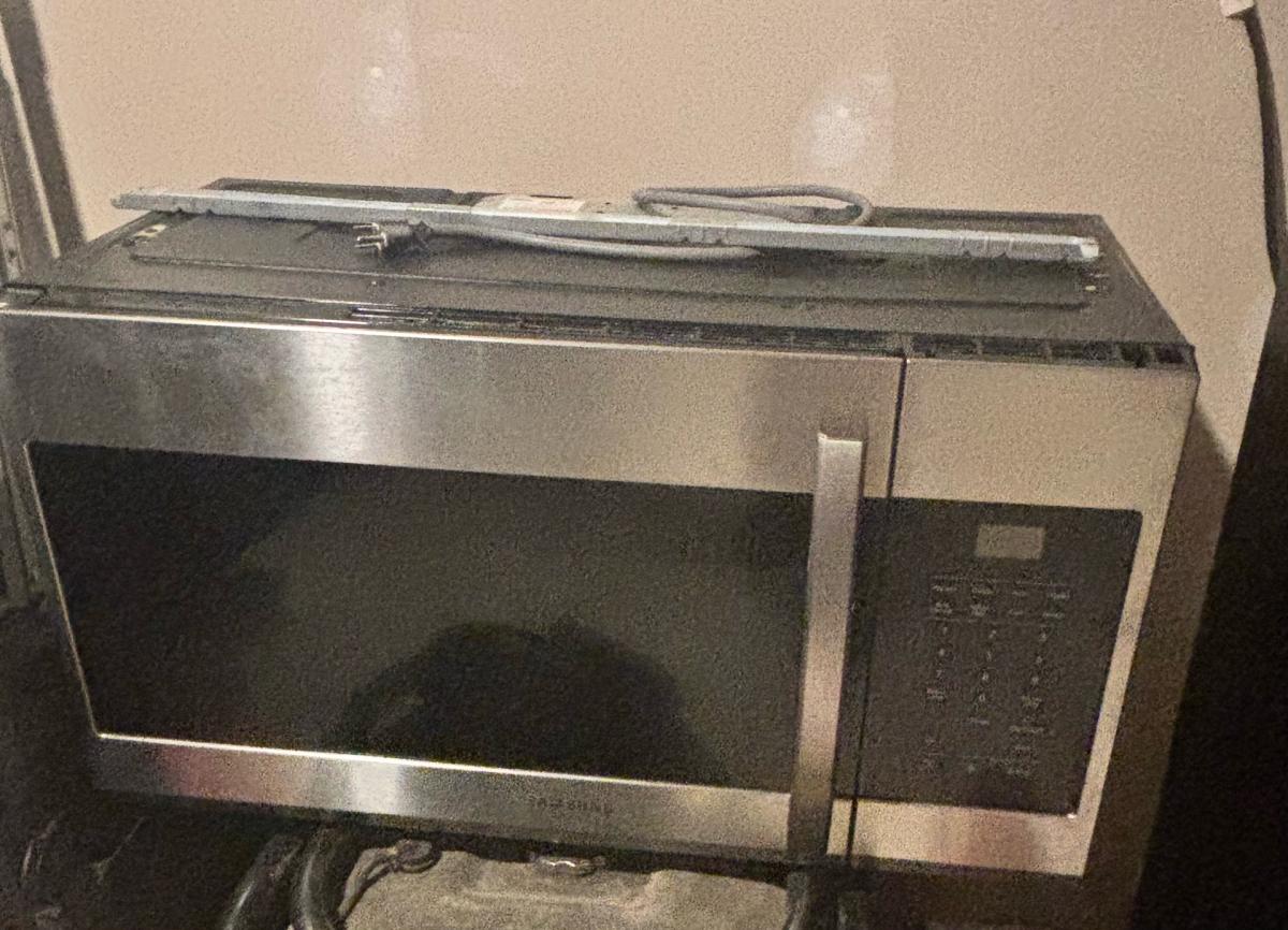 hood range microwave - Dunn, North Carolina - FleaMarketBay