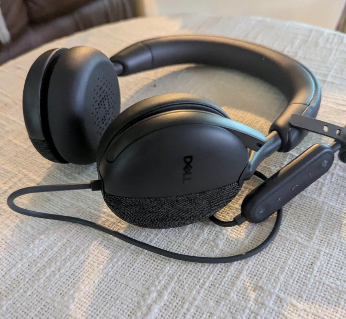 Dell Pro Wired Headset Active Noise Cancelling WH5024 Black - Northfield, New Jersey - FleaMarketBay