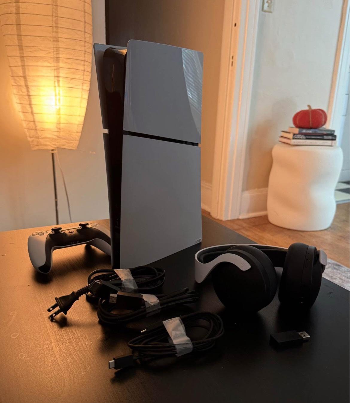 PlayStation 5 working perfectly - Adams, New York - FleaMarketBay