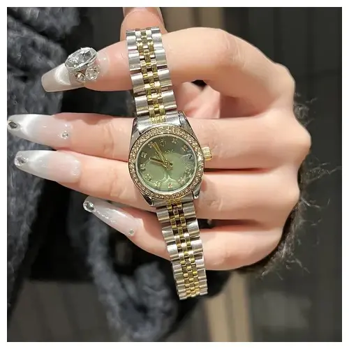 Elegant Women's Quartz Watch stainless steel - , Massachusetts - FleaMarketBay