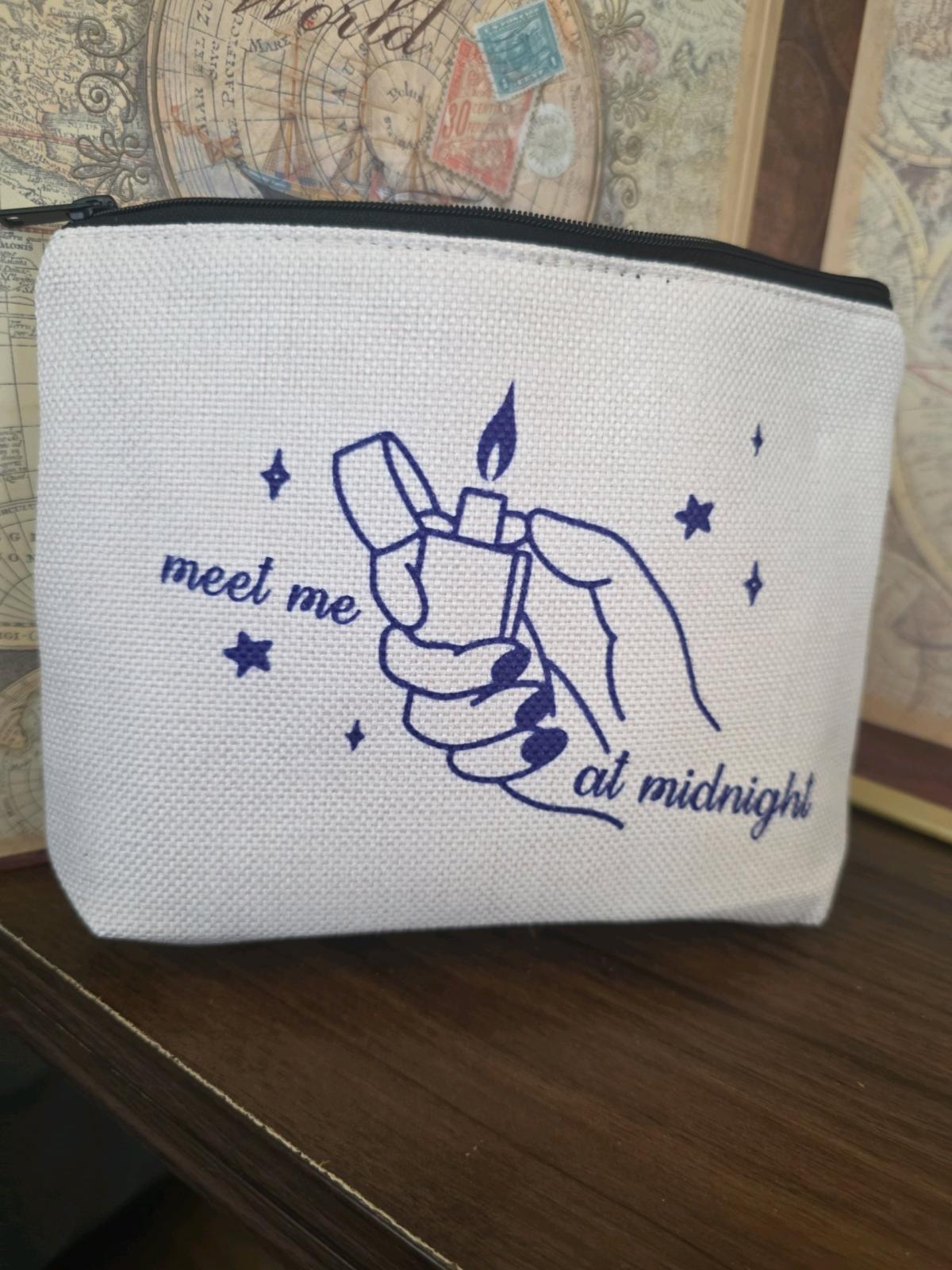 New meet me at midnight  makeup bag 9 x 7 in R1 - Orem, Utah - FleaMarketBay