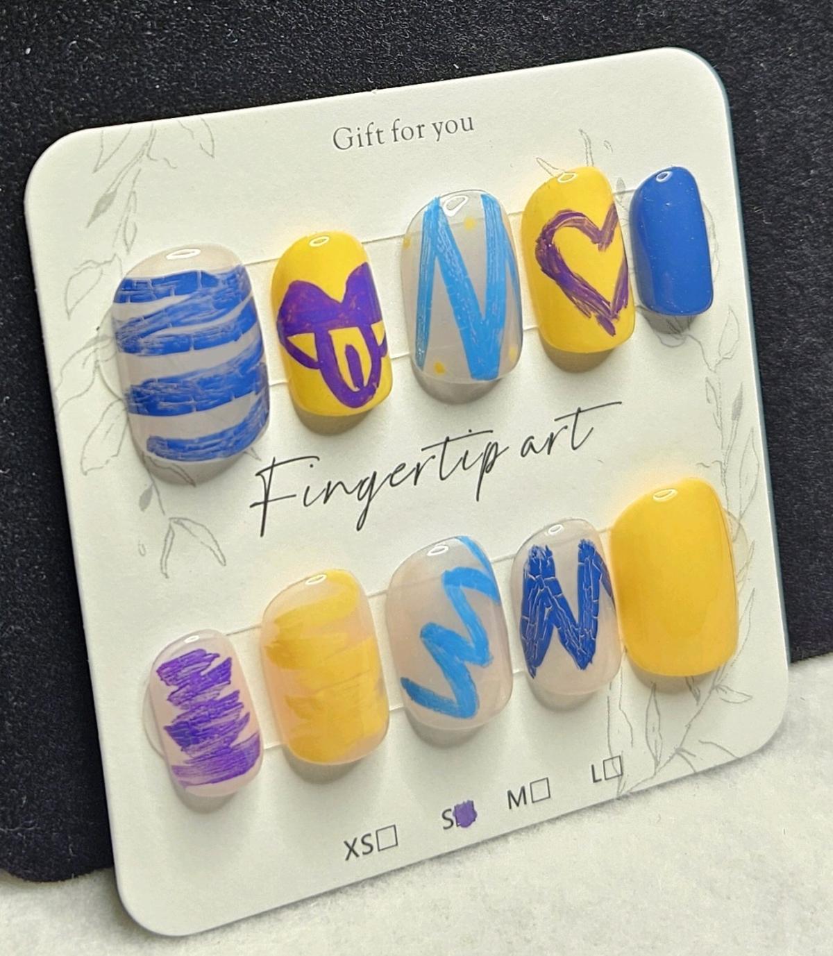 Handmade Stray Kids Hyunjin Nails Sized Small - Huntsville, Texas - FleaMarketBay