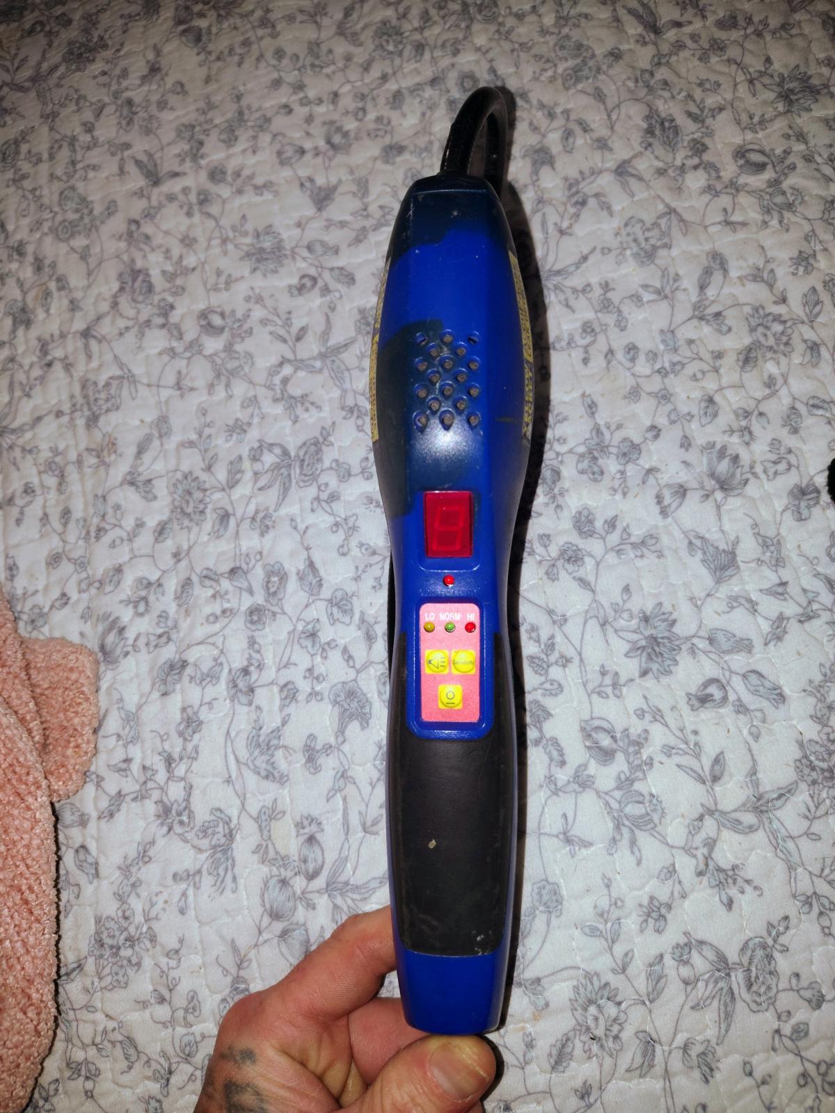 yellow jacket leak detector with case - Fountaintown, Indiana - FleaMarketBay