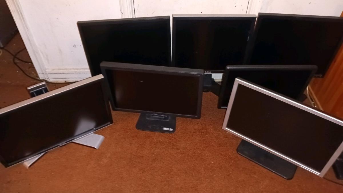 all of computer Display Monitor - Sandston, Virginia - FleaMarketBay
