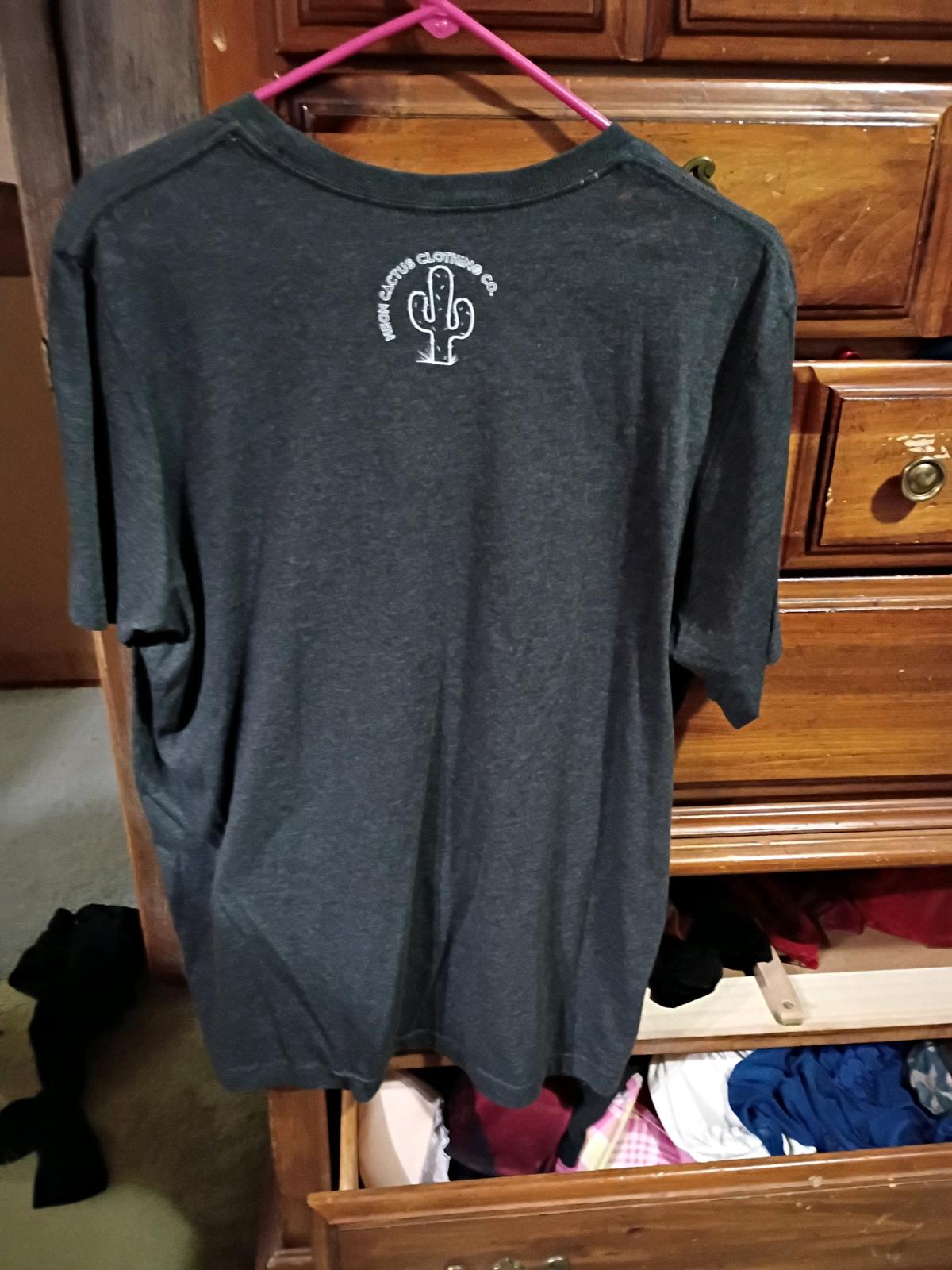 Grey Freeborn Man tee shirt - Luzerne, Pennsylvania - FleaMarketBay