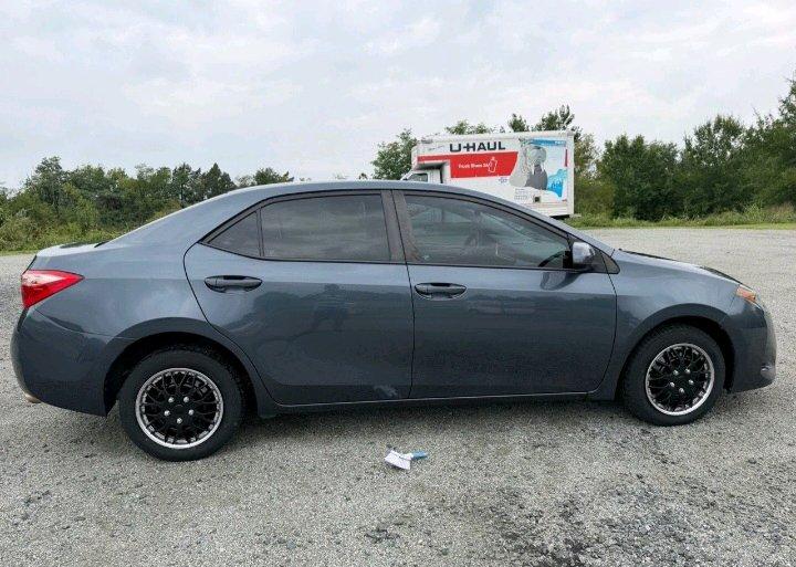 2017 Toyota corolla - Atlanta, Georgia - FleaMarketBay