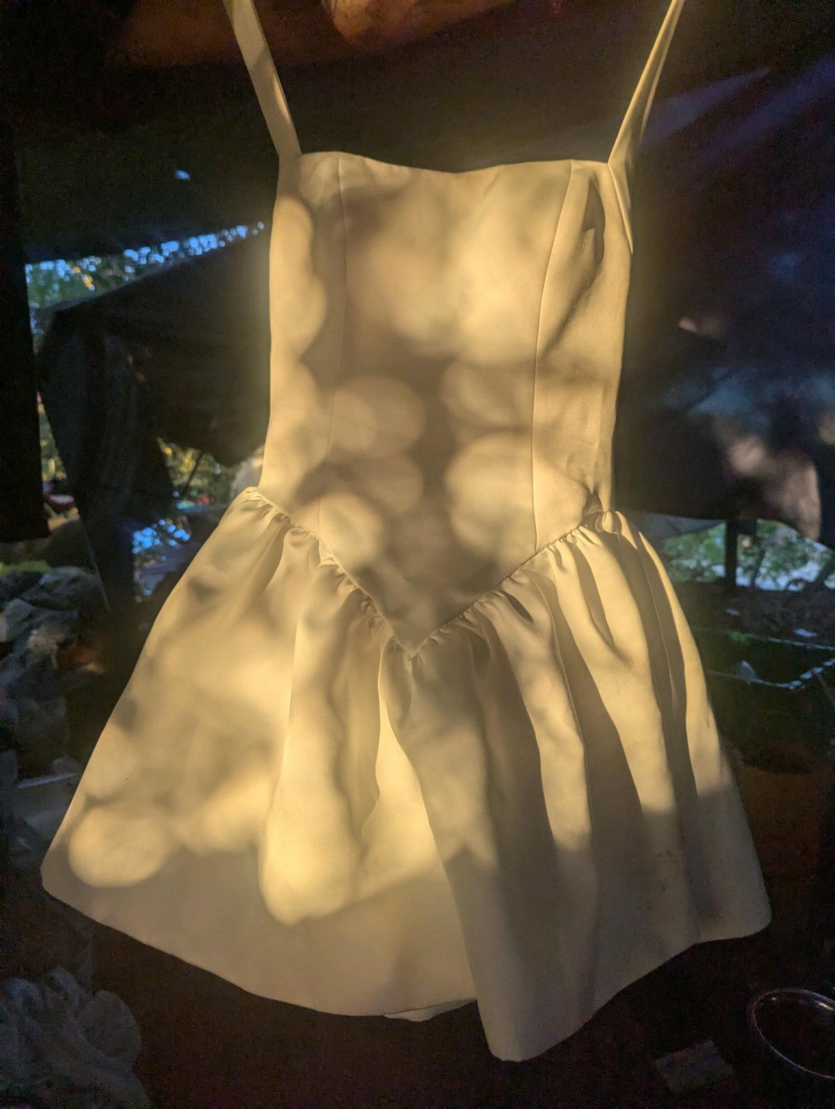 dress size small brand DeFORM - Davis, California - FleaMarketBay