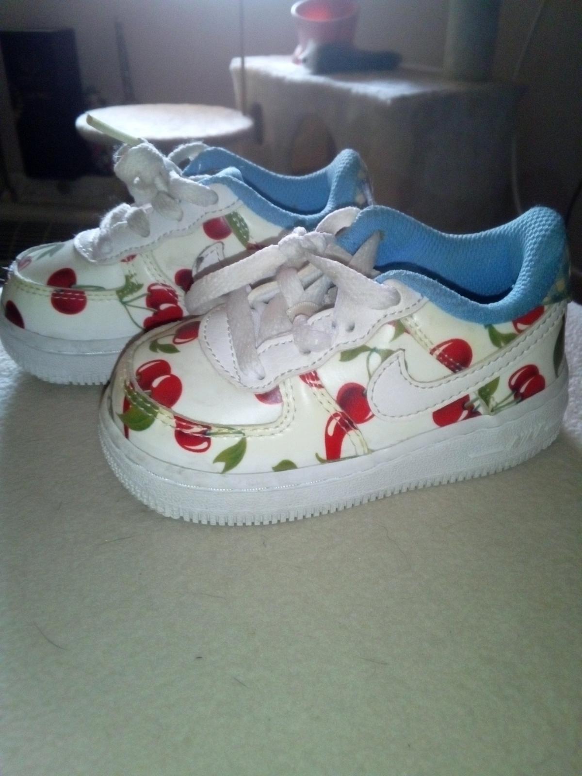 6 pair of quality baby shoes ADIDASJORDAN NIKE CONVERSE size - Glendale, California - FleaMarketBay