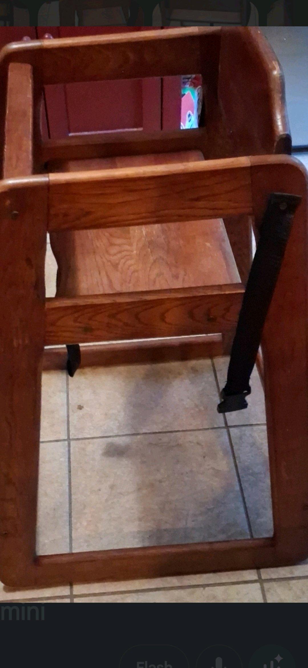 Premium Solid Wood High Chair  Clean Sturdy  Safe 90 - Boston, Massachusetts - FleaMarketBay