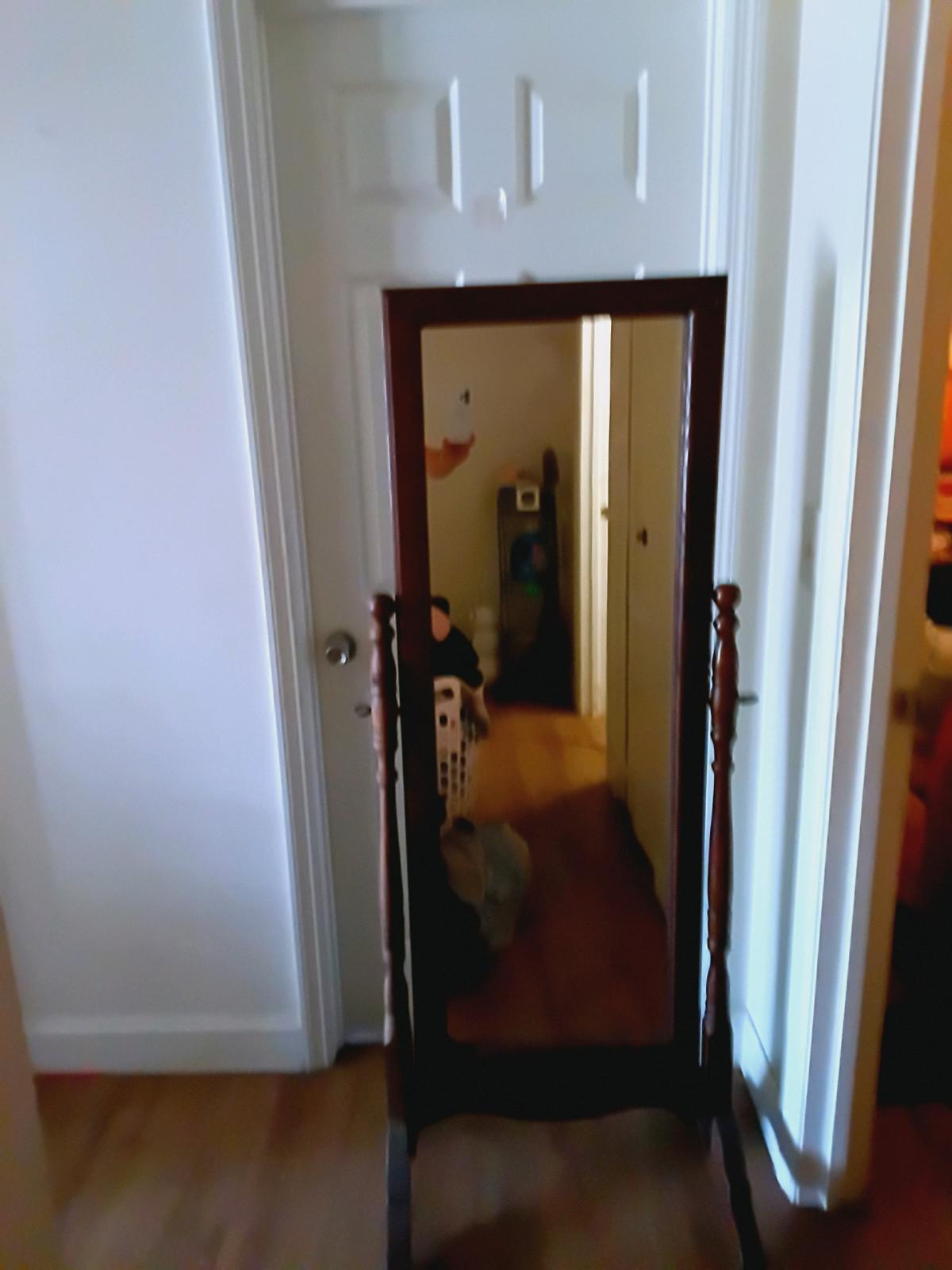 18th century  swinging mirror  6ft tall 3ft wide - Cumberland, Kentucky - FleaMarketBay