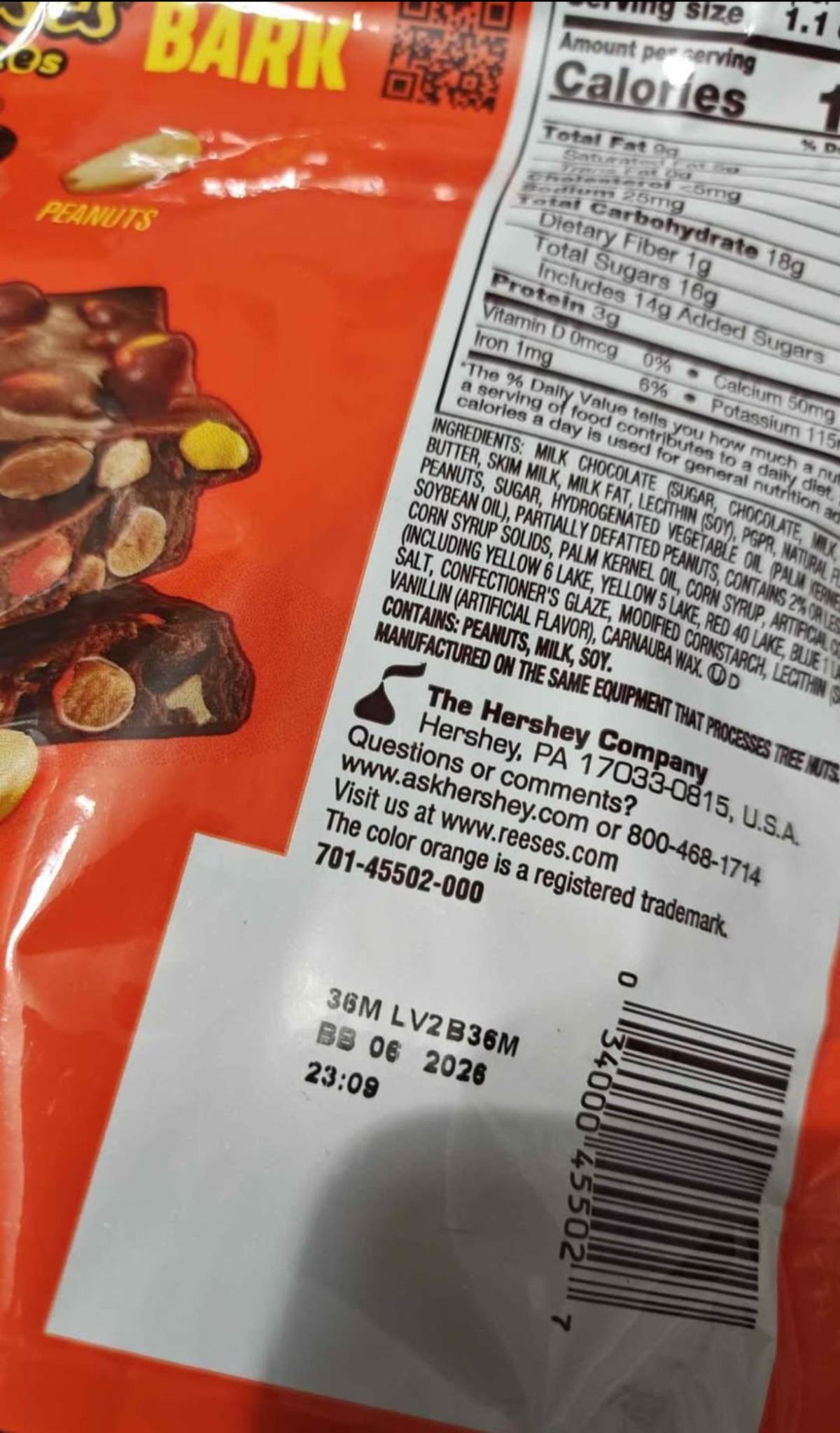 Reeses Pieces Bark and Reeses Oreo Cups - Bakersfield, California - FleaMarketBay