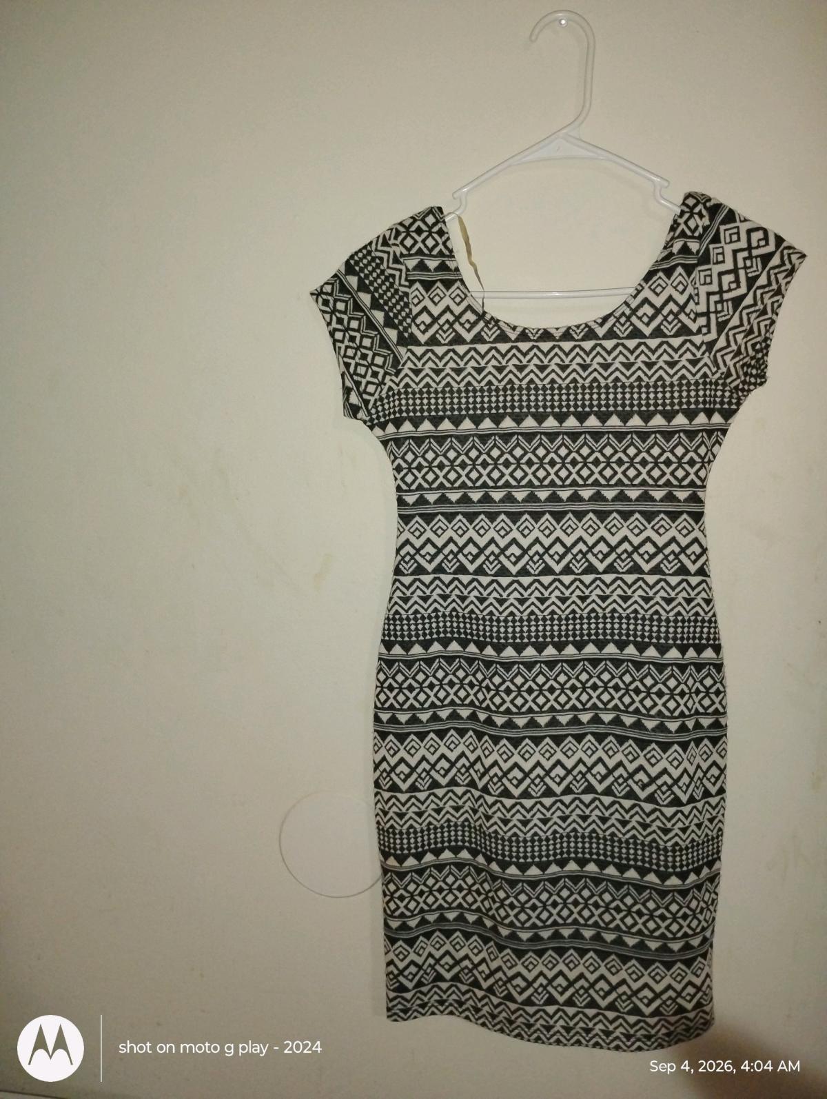 summer dress very cute for any occasion - Denmark, South Carolina - FleaMarketBay
