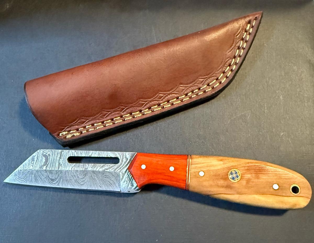 Damascus steel knife Hand made along with sheath - Troy, Alabama - FleaMarketBay