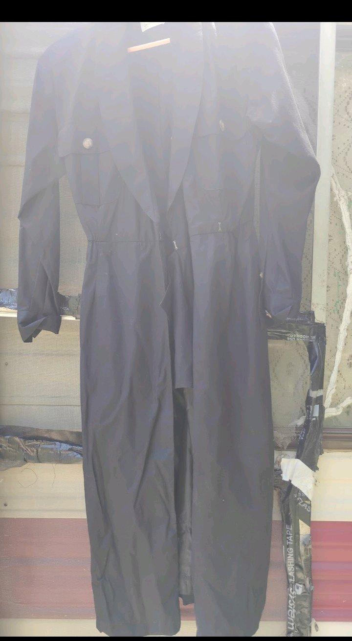 A Nice Womens sexy Black Trenchcoat - Swansea, South Carolina - FleaMarketBay
