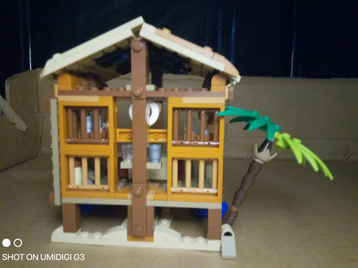 Lego  One Piece Windmill Village Hut - Fort Lauderdale, Florida - FleaMarketBay
