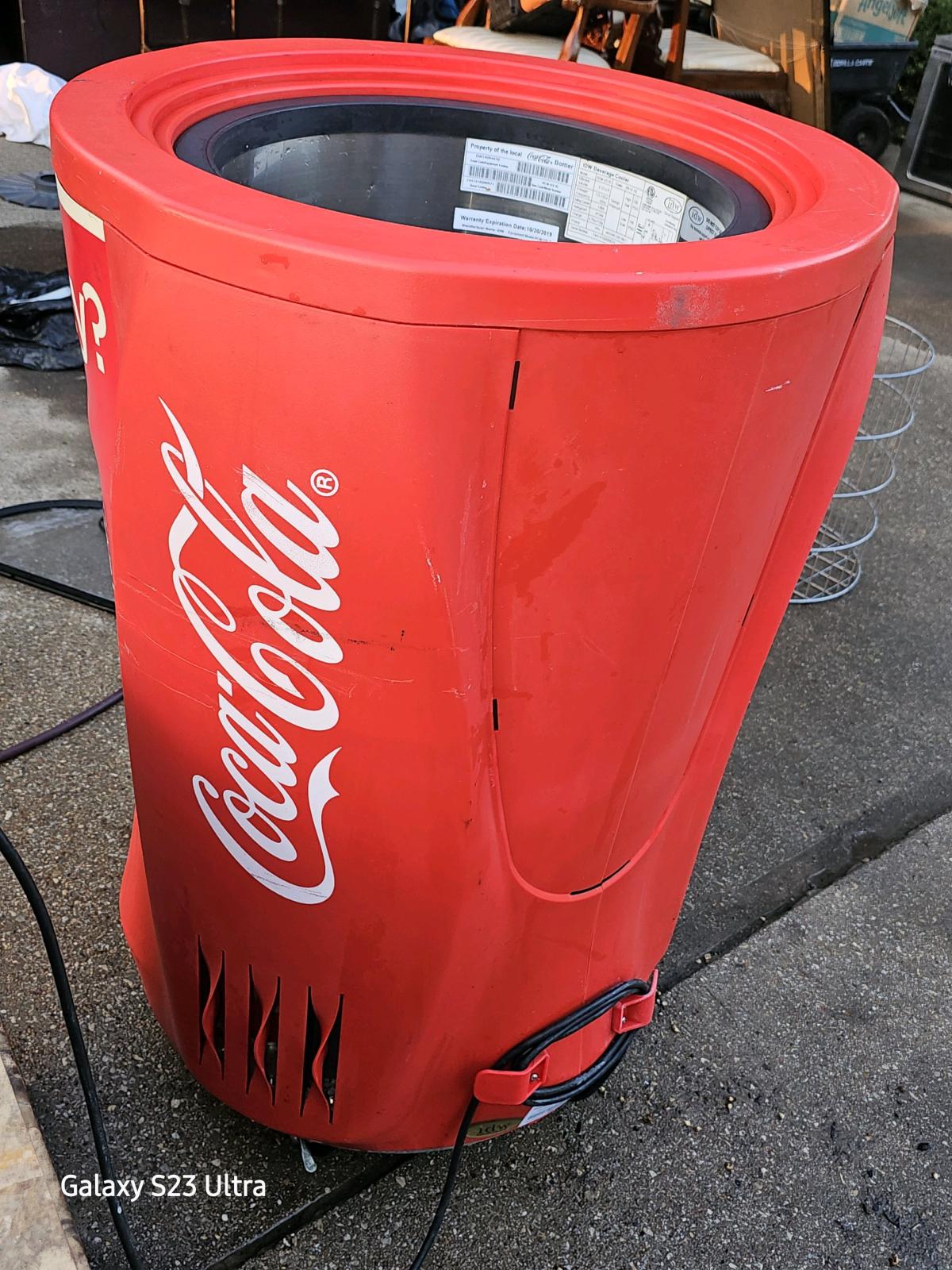 CocaCola Commercial Outdoor Beverage Cooler  Ice Chest  Larg - Fort Worth, Texas - FleaMarketBay