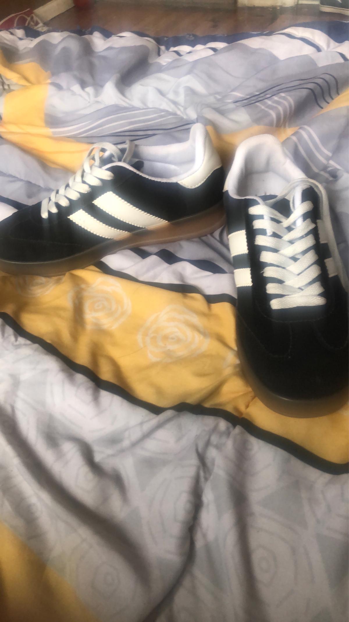shoes for girls - Glendale, Arizona - FleaMarketBay