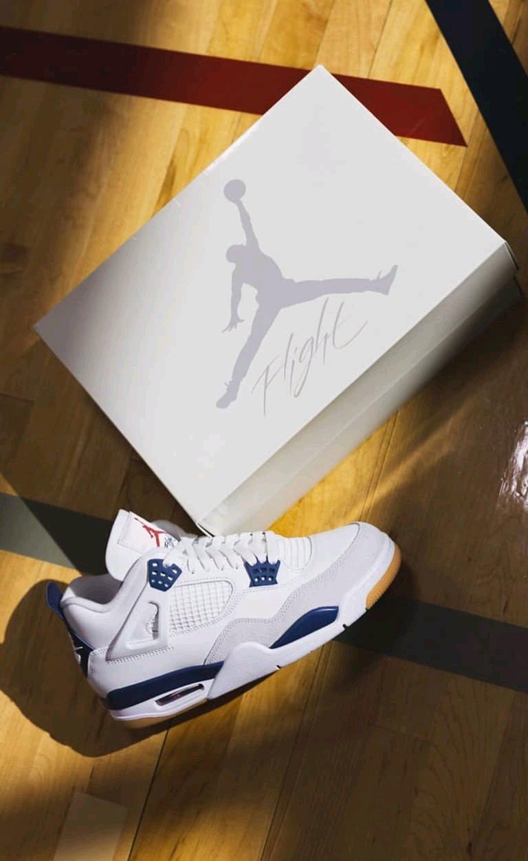 Air Jordan 4 Retro WhiteNavy Brand New - Waco, Texas - FleaMarketBay