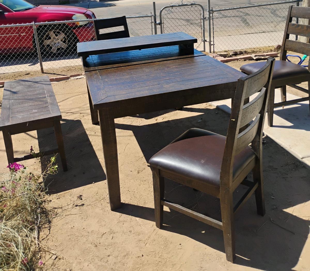 dinning table and chairs and bench - Phoenix, Arizona - FleaMarketBay