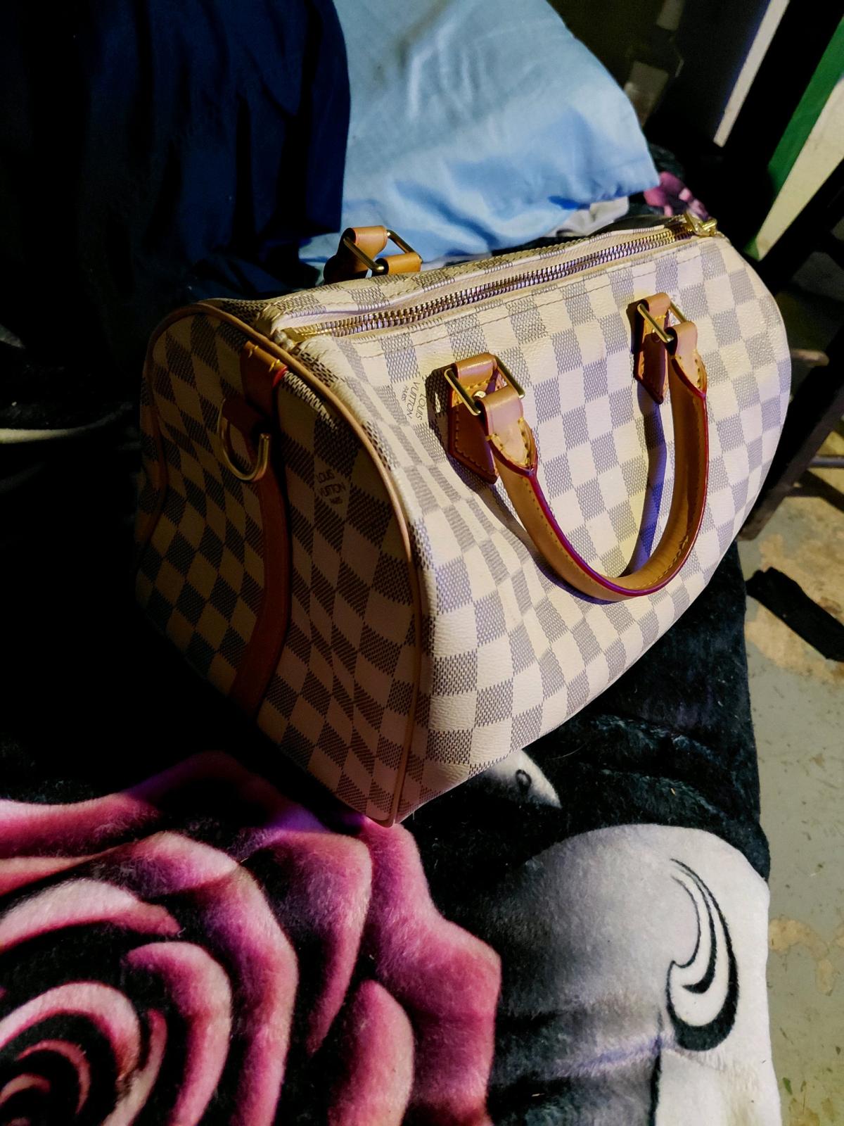 Louis Vuitton purse - Kingsport, Tennessee - FleaMarketBay