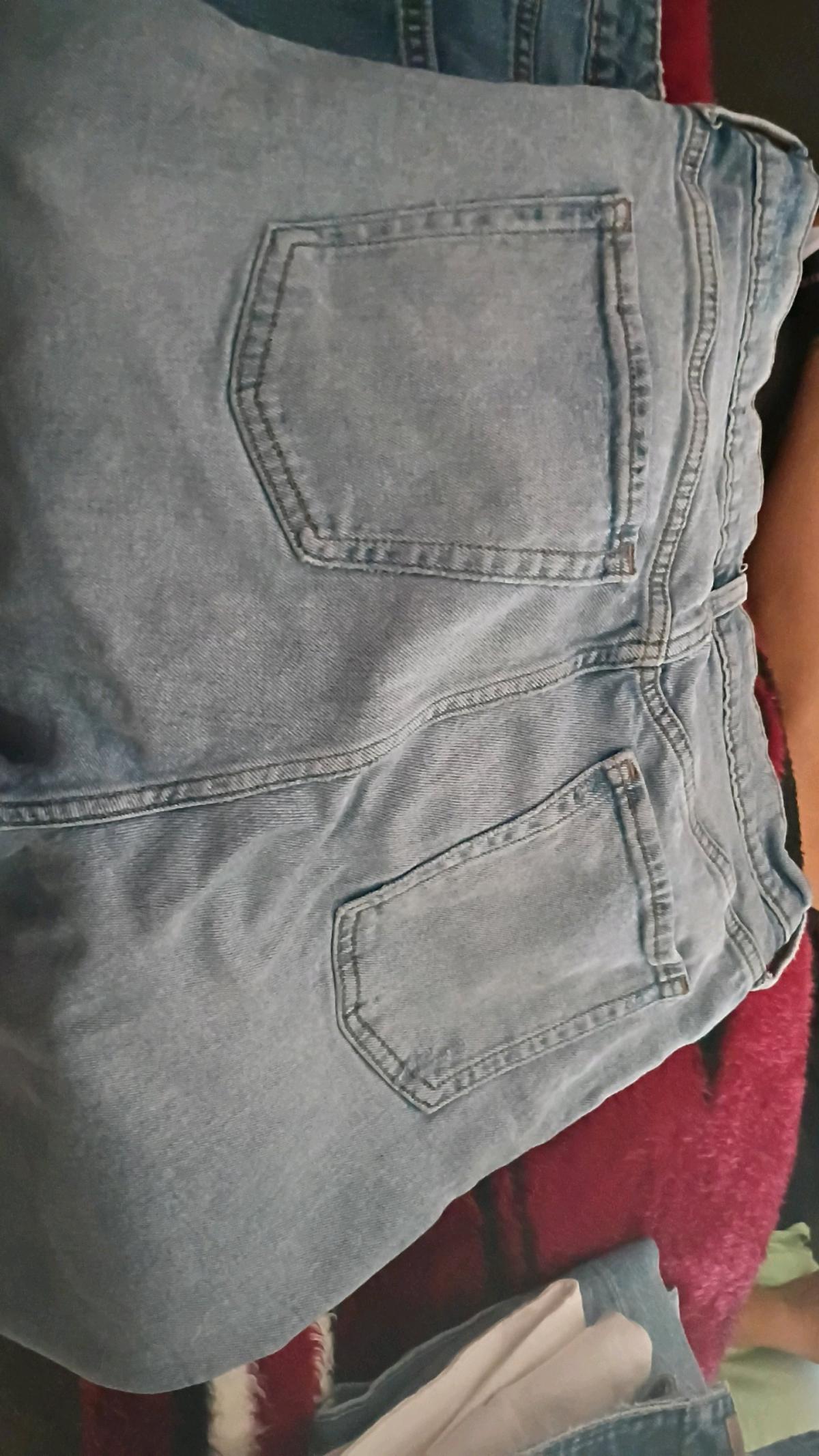 shorts and pants - Enola, Arkansas - FleaMarketBay