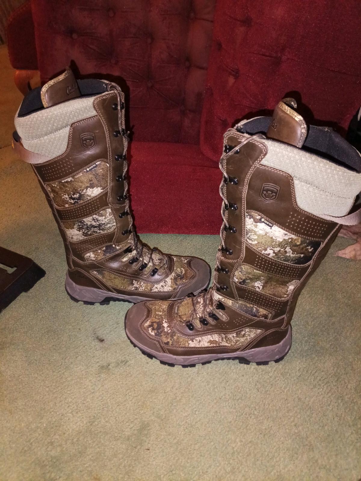 cabelas snakeproofboots size13 - Collins, Mississippi - FleaMarketBay