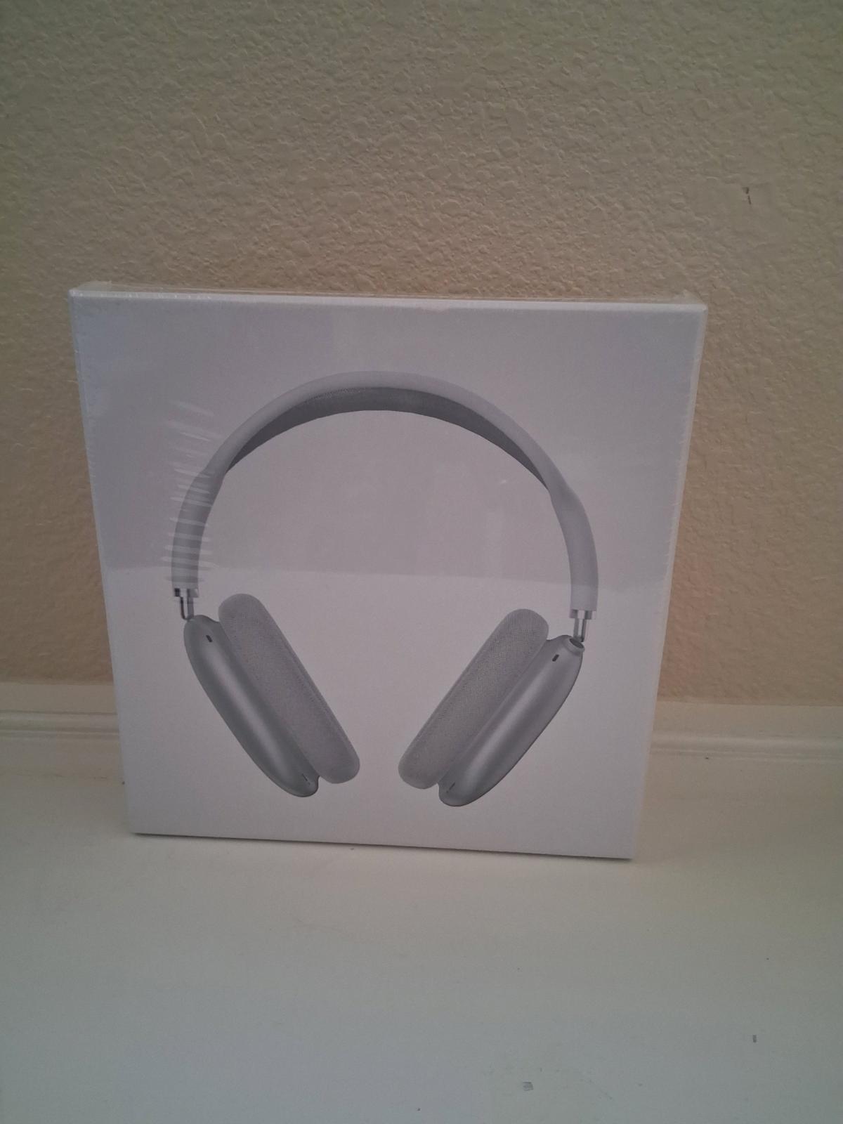 airpods headphones over the ear - El Paso, Texas - FleaMarketBay