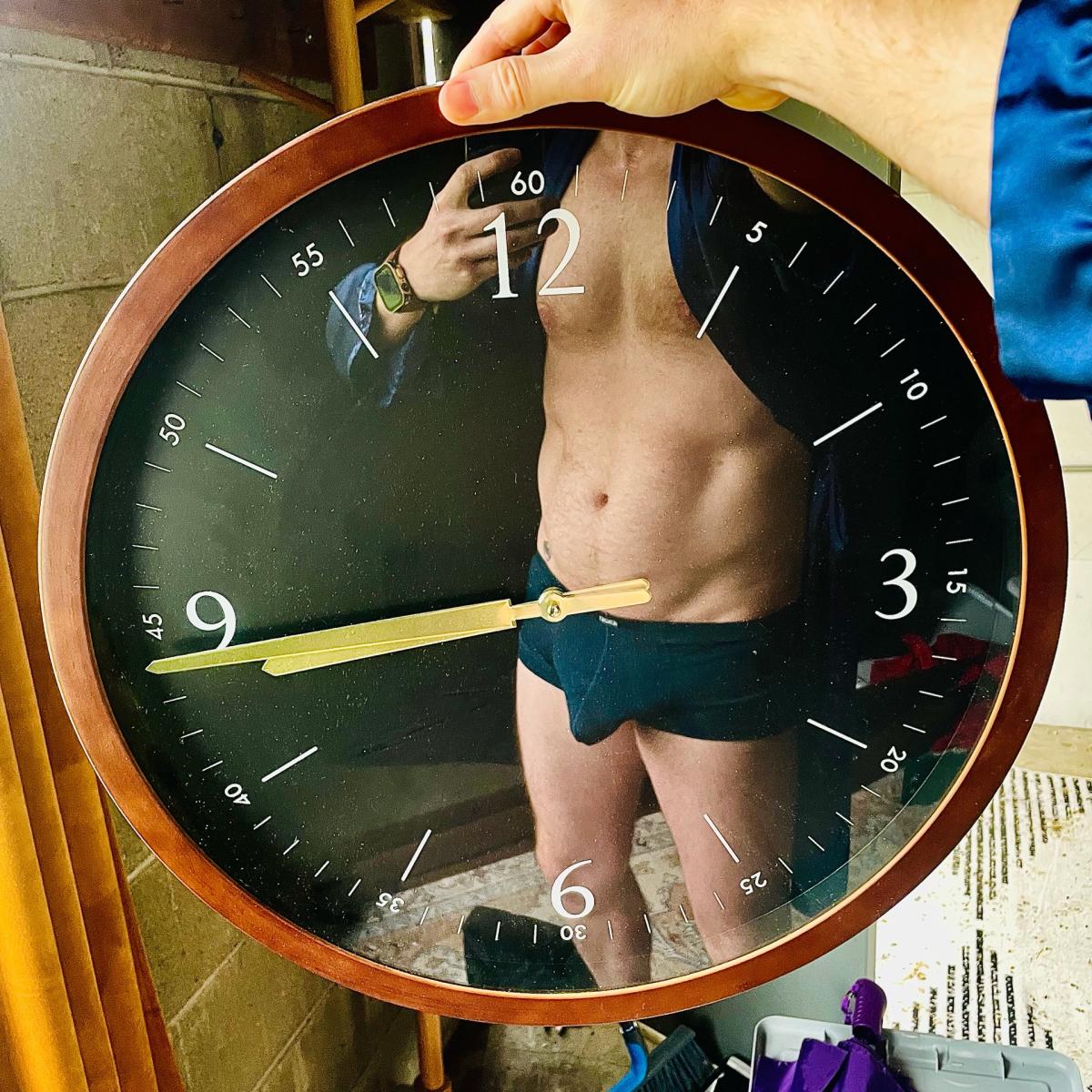 Free Wall Clock - Cincinnati, Ohio - FleaMarketBay