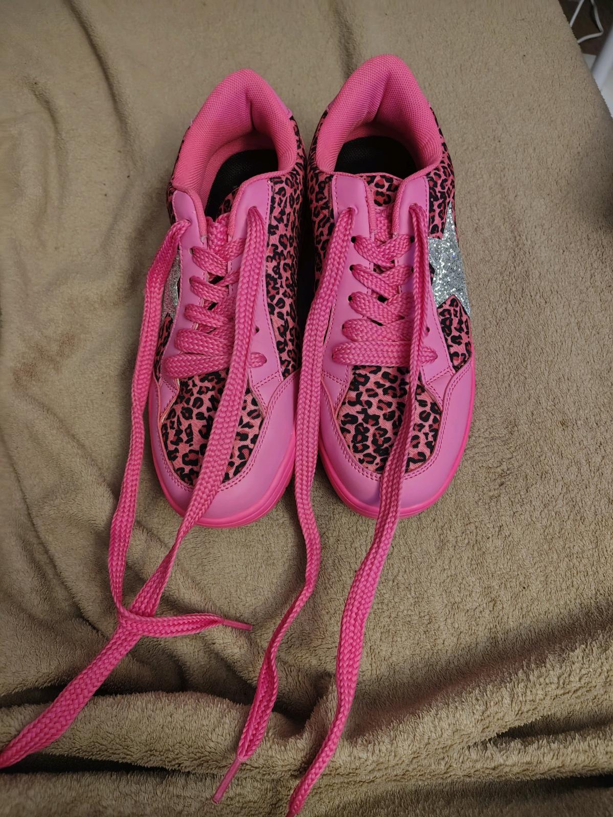 pink leapord print sneakers with shinny star on side - Torrington, Connecticut - FleaMarketBay