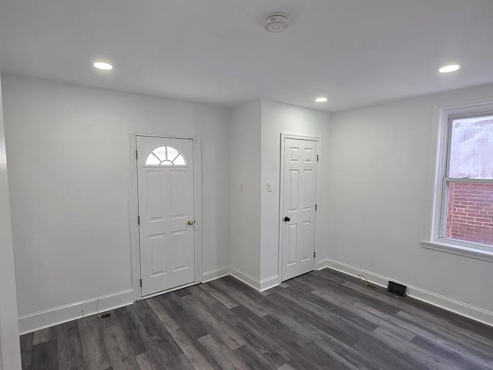 2beds 1bath - Philadelphia, Pennsylvania - FleaMarketBay
