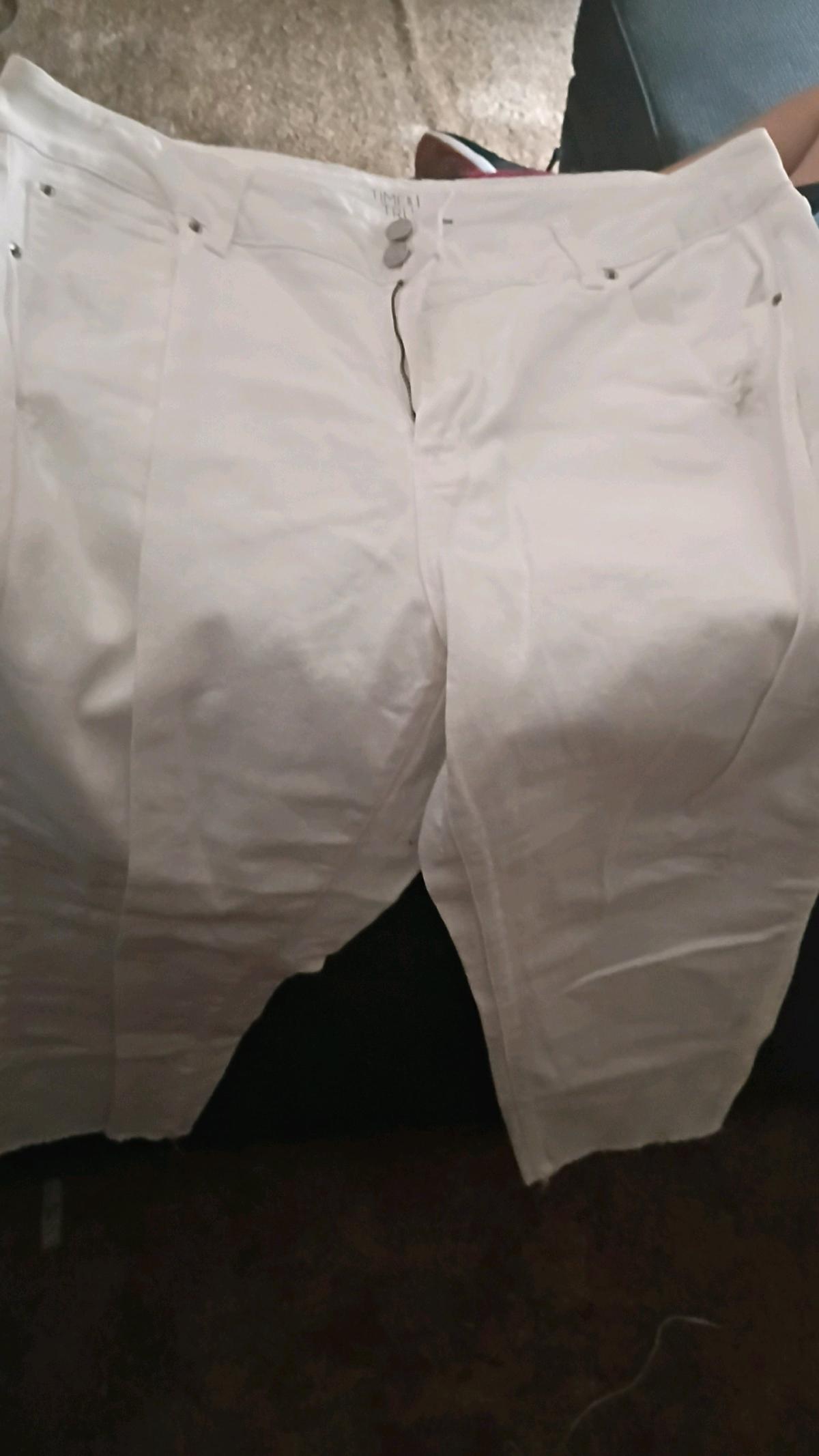 shorts and pants - Enola, Arkansas - FleaMarketBay