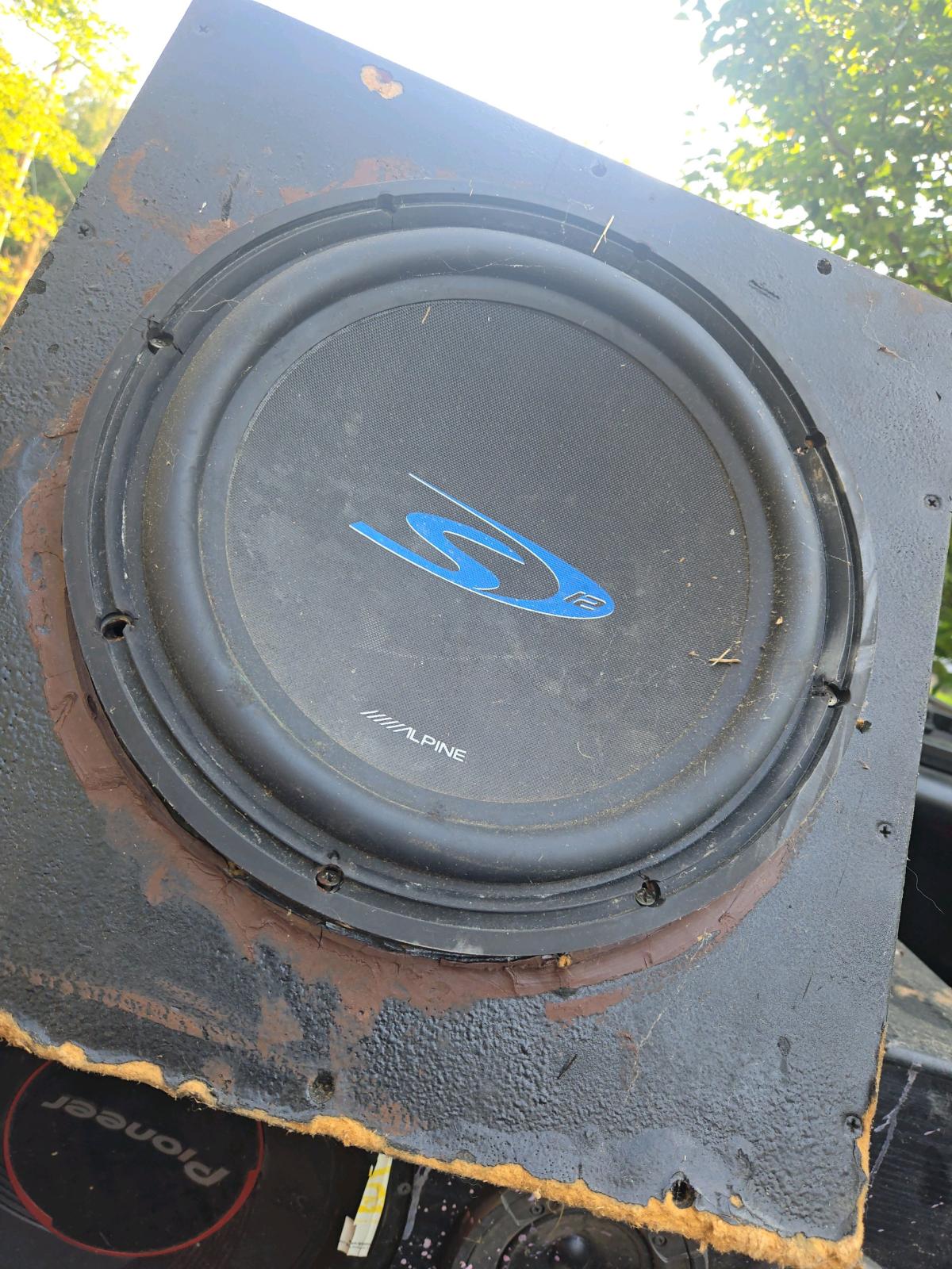 Car Audio lot - Mc Arthur, Ohio - FleaMarketBay