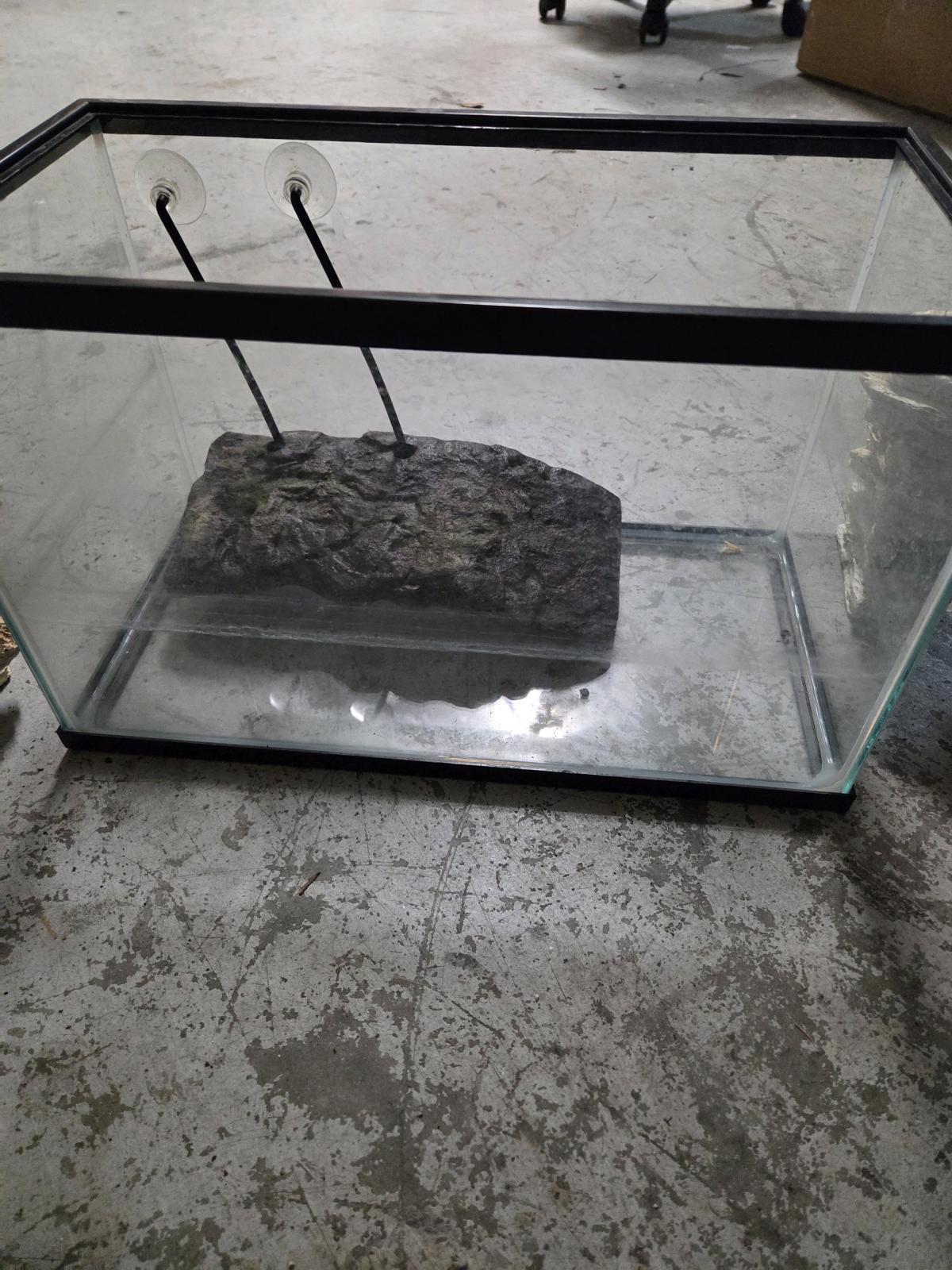 Turtle tank - Lehigh Acres, Florida - FleaMarketBay