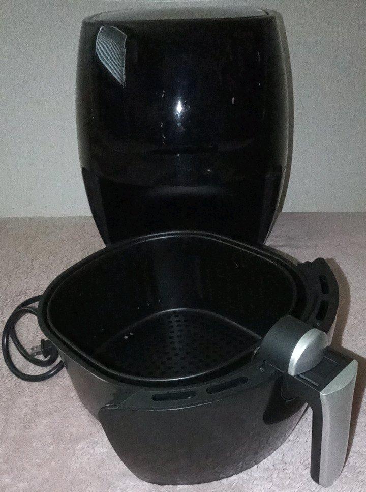 Family Size Digital Air Fryer Egg Shaped - Melbourne, Florida - FleaMarketBay