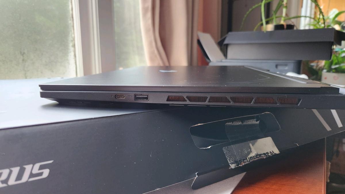 RTX 4090 GAMING LAPTOP 17 INCH - San Francisco, California - FleaMarketBay