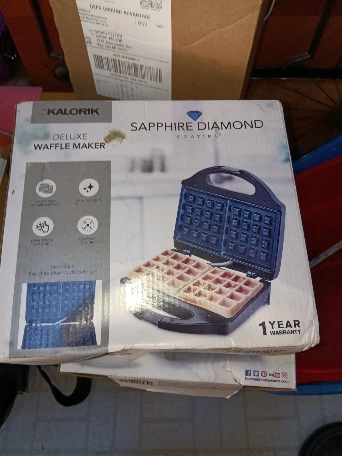 waffle maker in box still specs are in second photo - Bay City, Michigan - FleaMarketBay