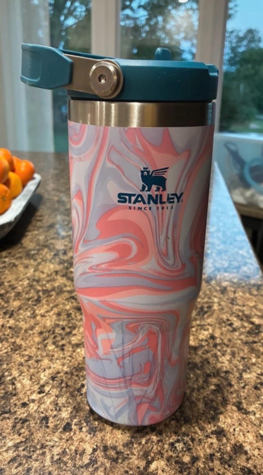 Stanley Flip Top with inside Straw 30oz - Troy, Alabama - FleaMarketBay