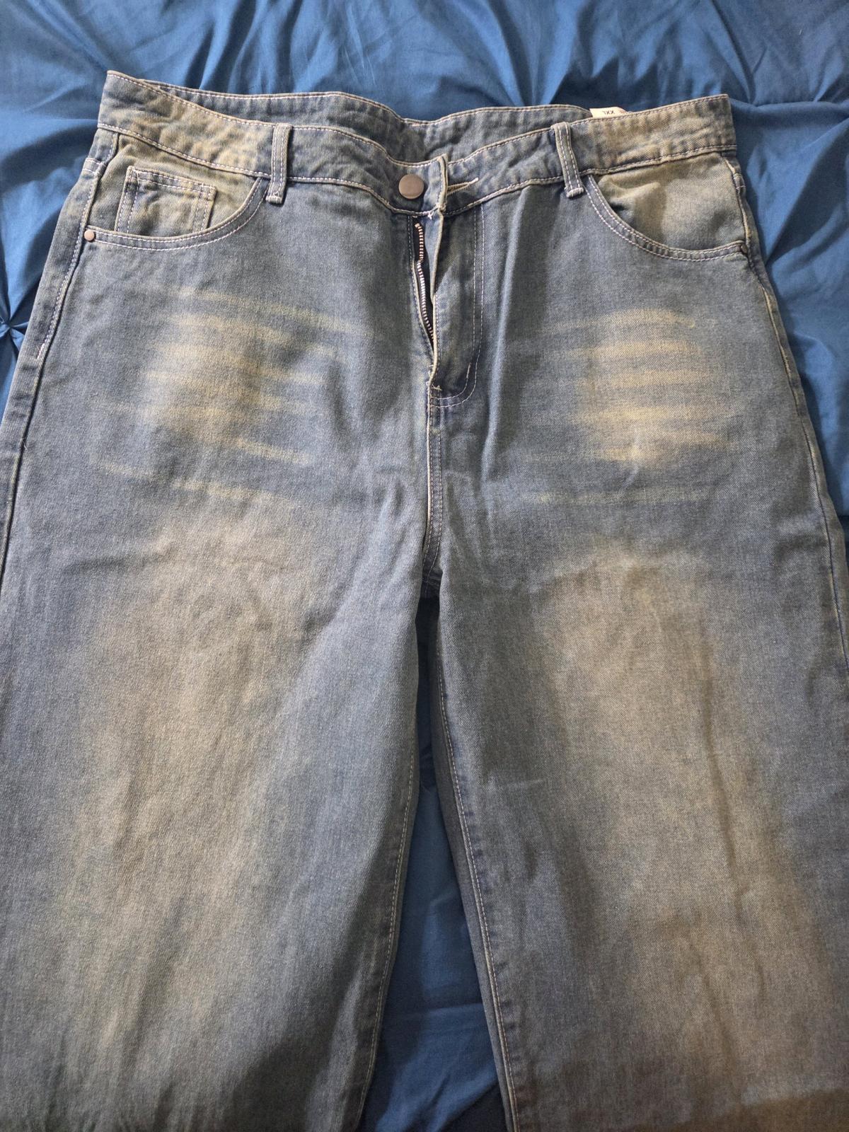 Mens light denim wash jeans - Eden, North Carolina - FleaMarketBay