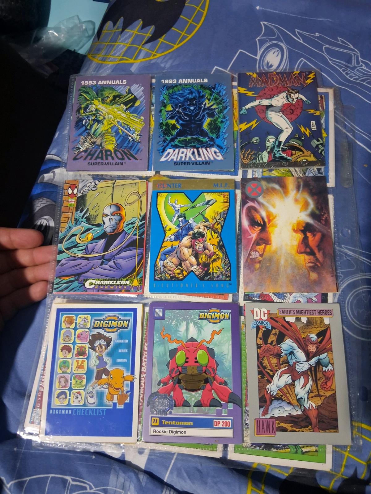 comics cards variety - Luray, Virginia - FleaMarketBay