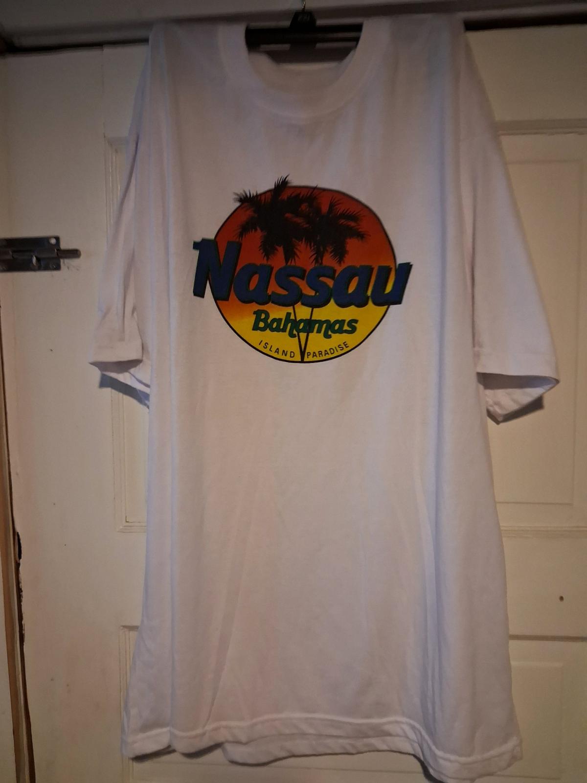 2xl Nassau Bahamas tshirt - Philadelphia, Pennsylvania - FleaMarketBay
