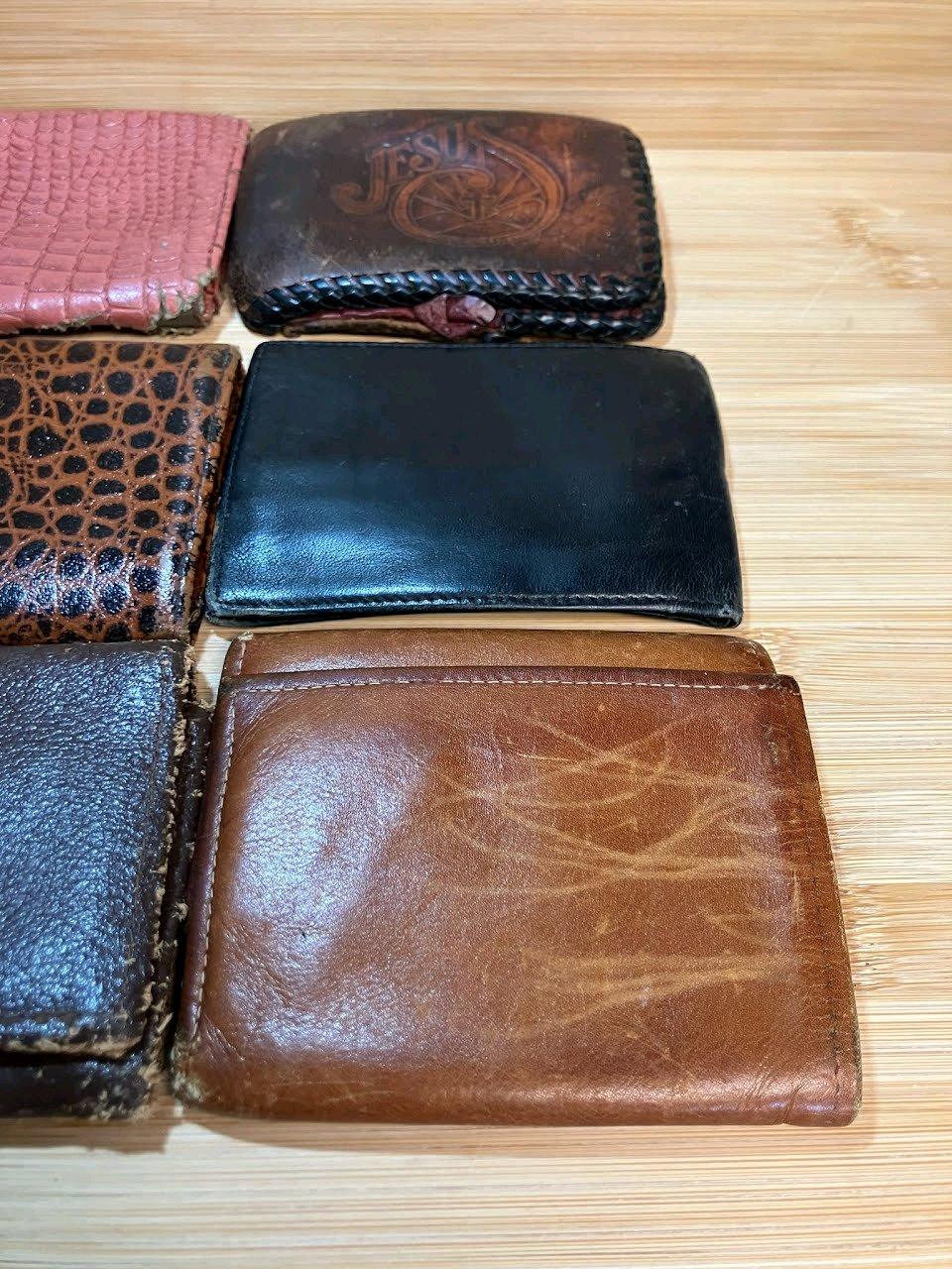 Vintage Leather Wallet Collection  Lot of 9 - Mount Juliet, Tennessee - FleaMarketBay