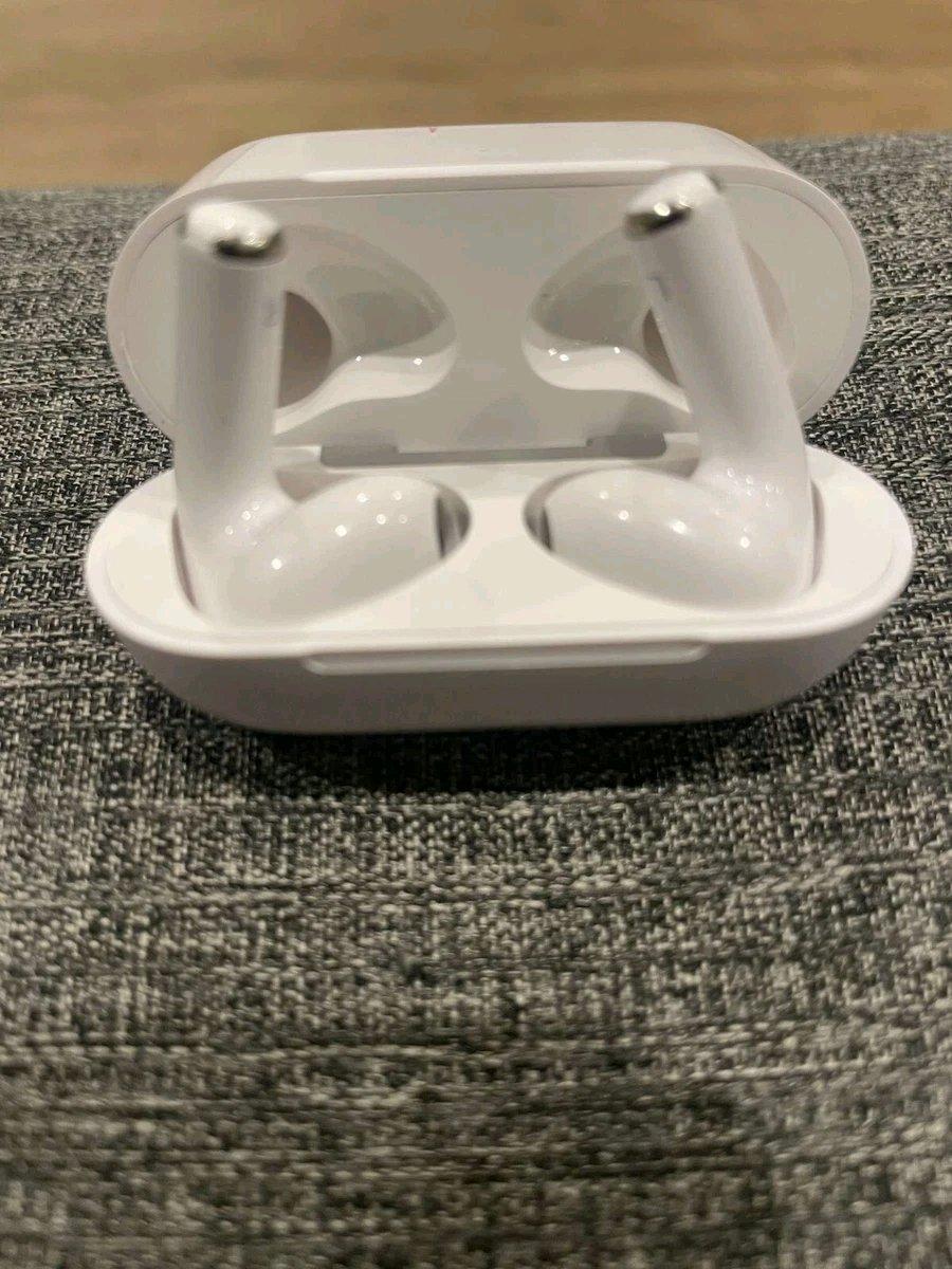 Apple AirPods 3rd Generation with MagSafe Charging Case - Bethel, Delaware - FleaMarketBay