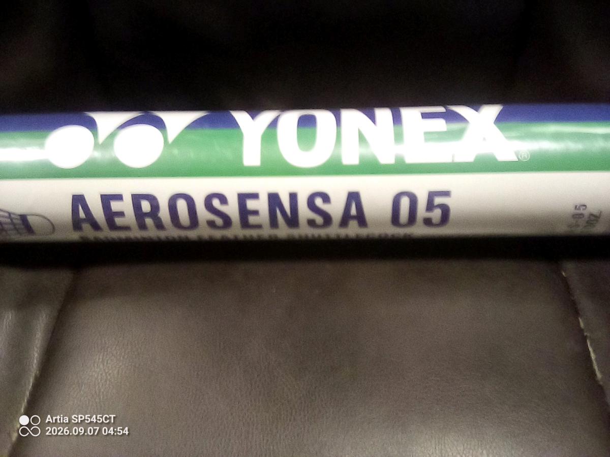 12 Yonex Aero duck feather shuttlecocks - Everett, Washington - FleaMarketBay