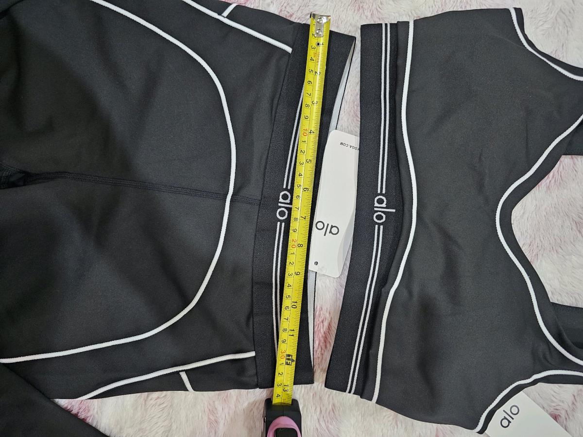 Conjunto deportivo de Yoga alo - Jersey City, New Jersey - FleaMarketBay