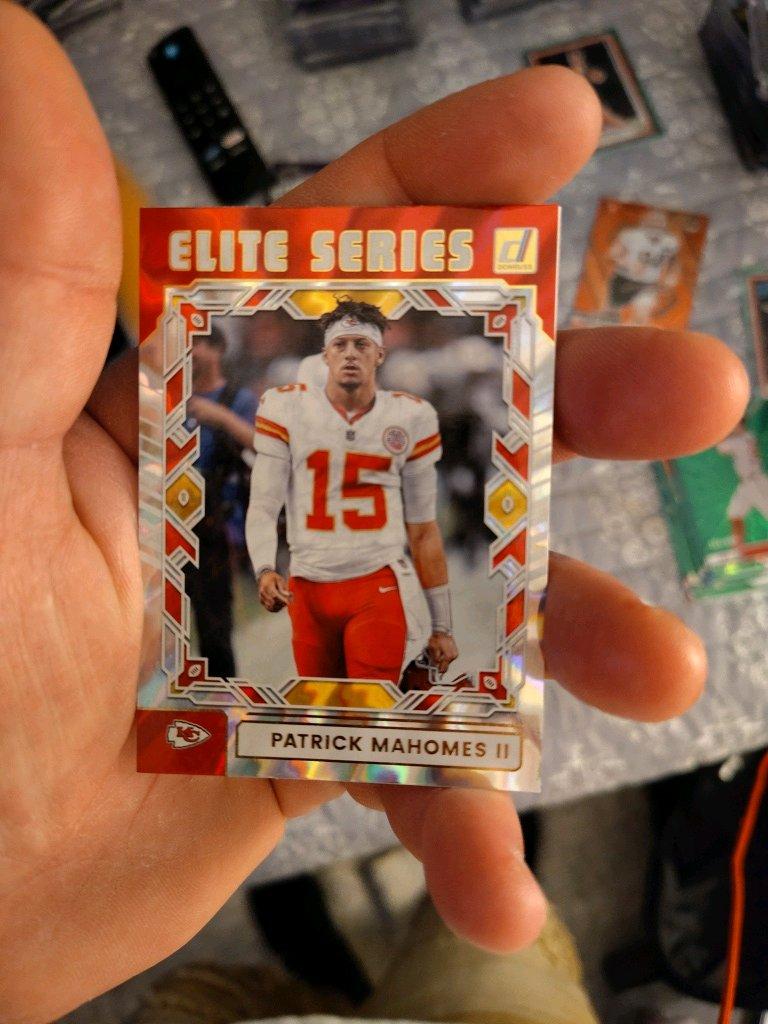 Sports card collection - Maryville, Tennessee - FleaMarketBay