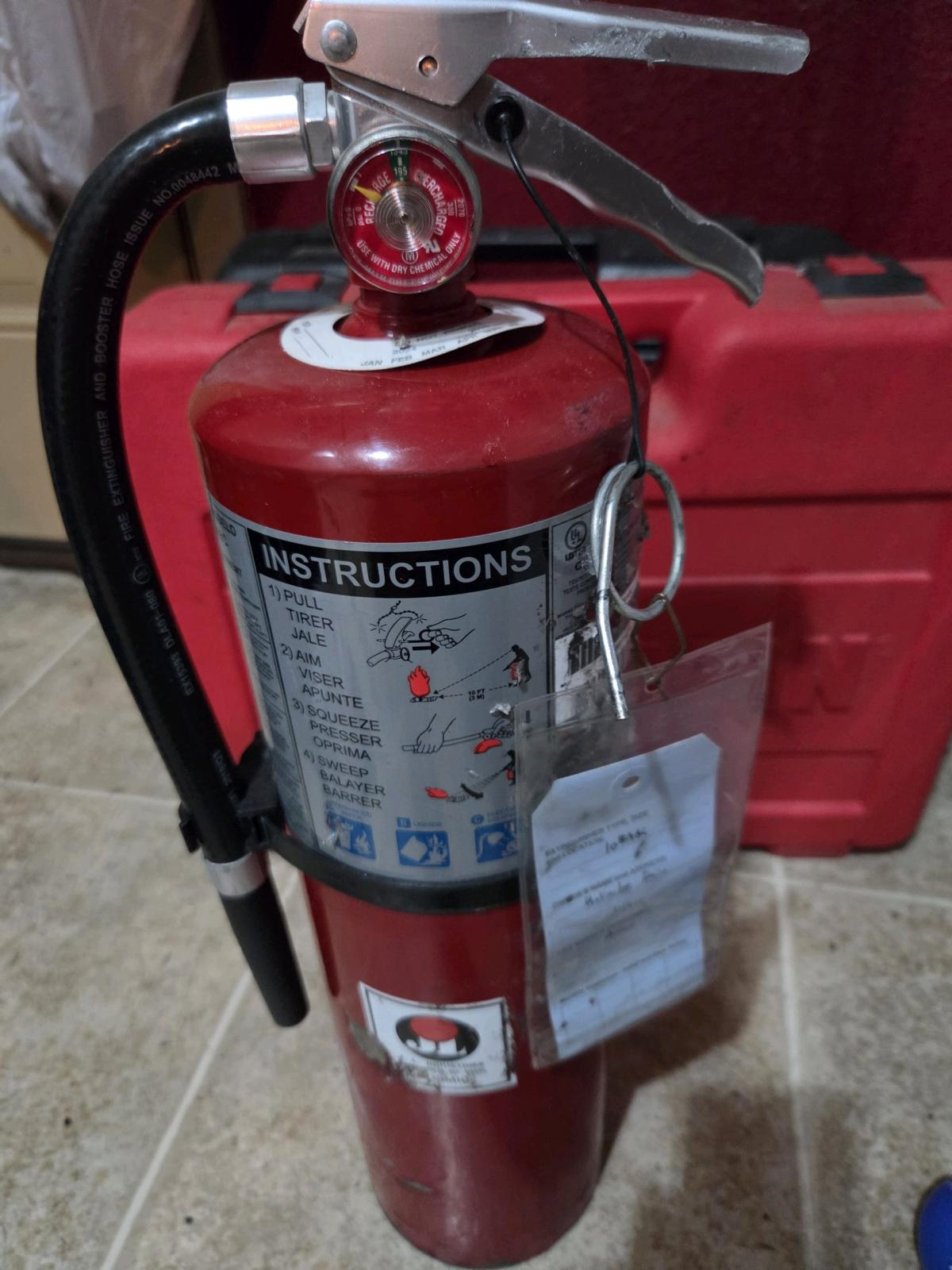 10 Pounds Fire Extinguisher - Killeen, Texas - FleaMarketBay