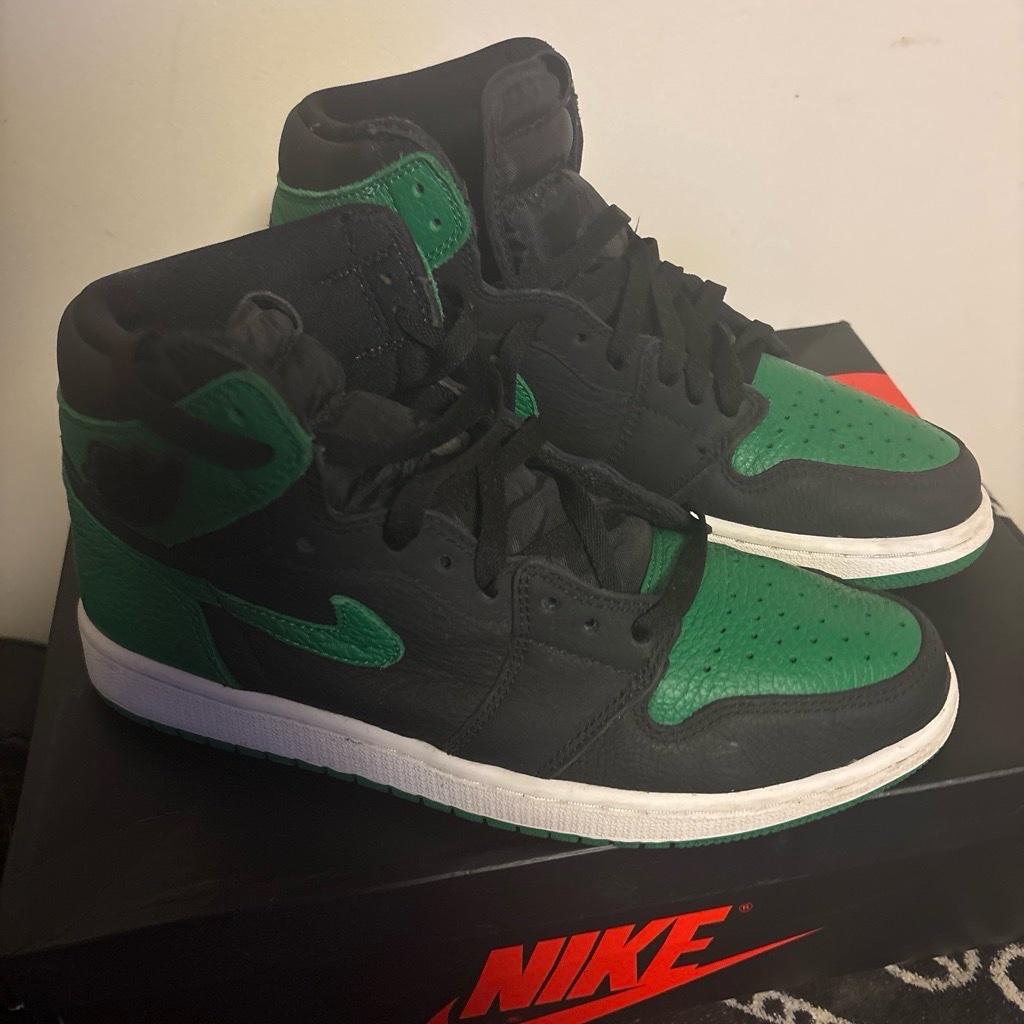 Jordan pine green - Cambria Heights, New York - FleaMarketBay