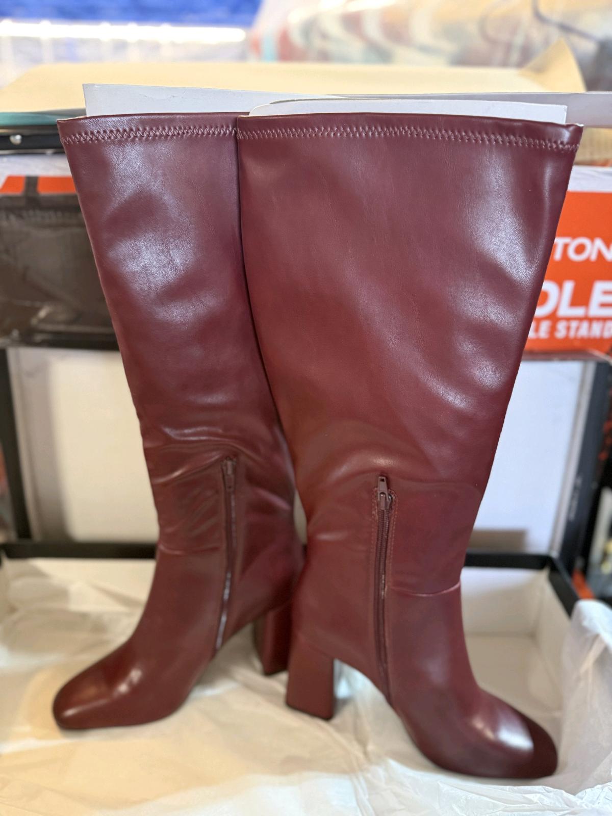 Red Madden Girl Dress Boots - Sheboygan Falls, Wisconsin - FleaMarketBay